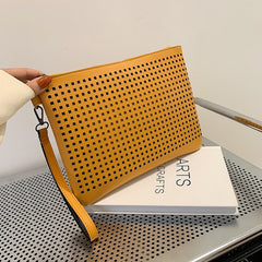 Bolso de Dama Perforado