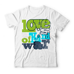 Camiseta love is a kind of war